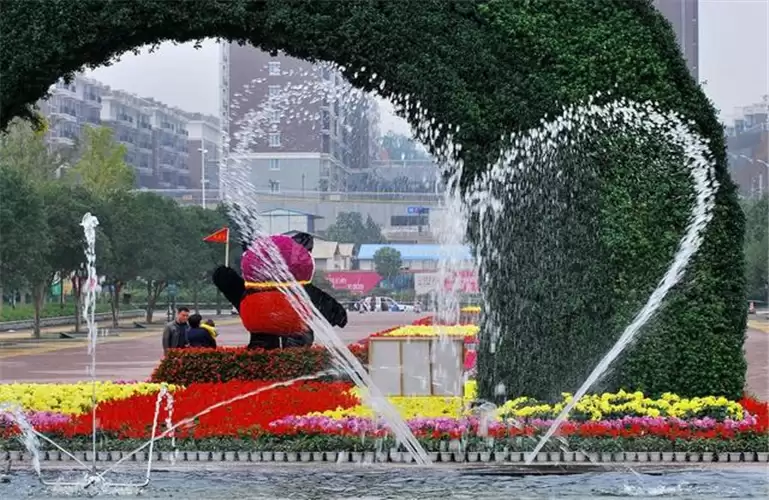 Fontaine musicale à eau du zoo écologique de Changsha, Chine 13 Changsha Ecological Zoo Water Musical Fountain, China