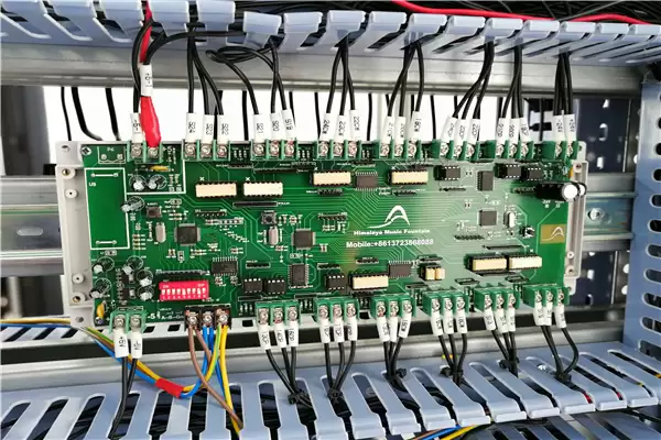 Panneaux de commande de fontaine 1 Fountain Control Panels