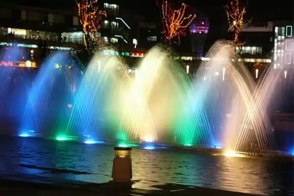 Buses de fontaine à balançoire horizontale 2 Horizontal Swing Group1