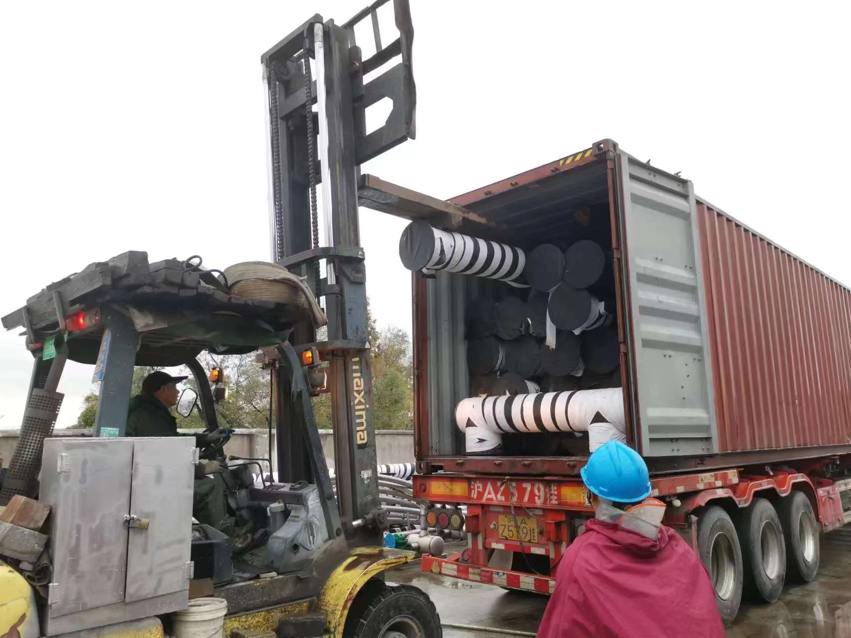 shipment of musical fountain equipment