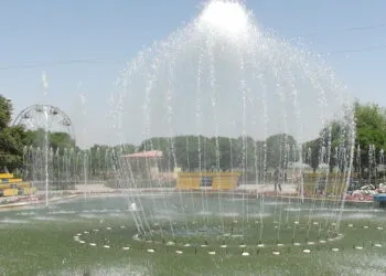 Iran park fountain