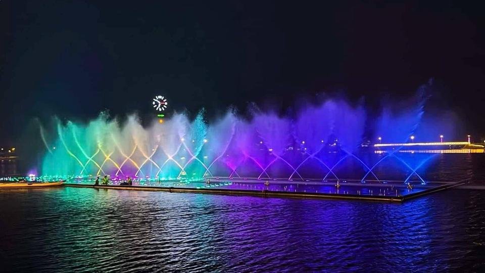 Top 5 des fontaines dansantes emblématiques du Cambodge 3 2 Kampot Dancing Fountain