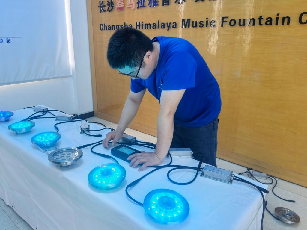 Comment corriger le scintillement des LED DMX des fontaines musicales ? 2 LED LIGHT TESTING