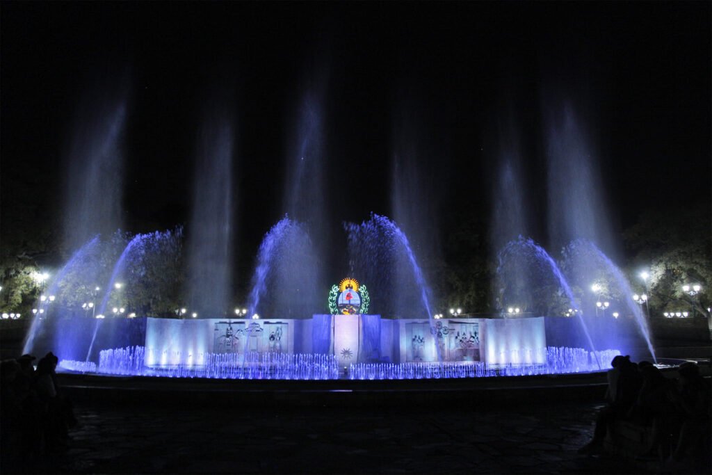 Fontaines Dansantes en Argentine : L’expérience Ultime du Spectacle Musical et Lumineux 3 Argentina musical dancing fountains