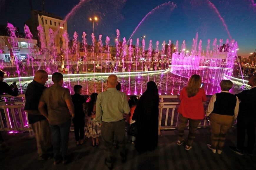 Fontaines dansantes en Irak : une fusion de culture, de foi et de design moderne 3 Tahrir Square fountain 2