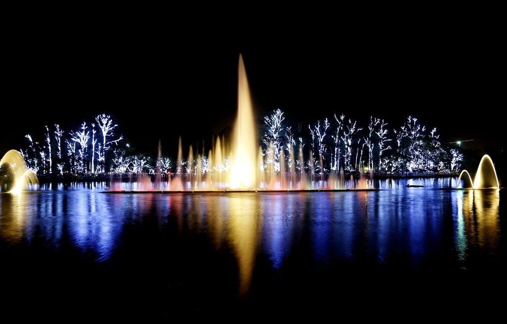 Fontaine dansante au Brésil : là où l’art, la technologie et la nature se rencontrent 1 ibirapuera park lights night architecture buildings 3af4a4 1024