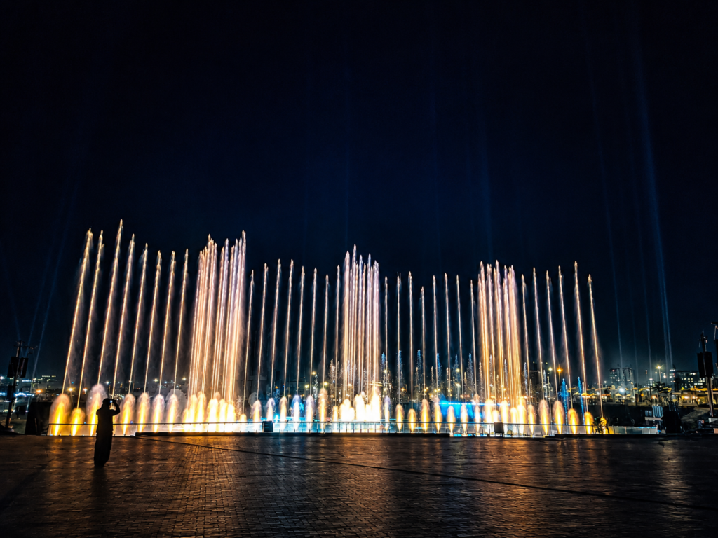 royal central park dancing fountain